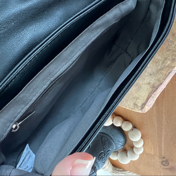 SOLD ❌ BLACK CLOUD CROSSBODY SHOULDER BAG - Picture 3 of 4